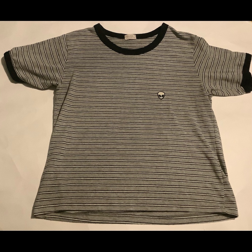 Brandy Melville Alien Tee 👽